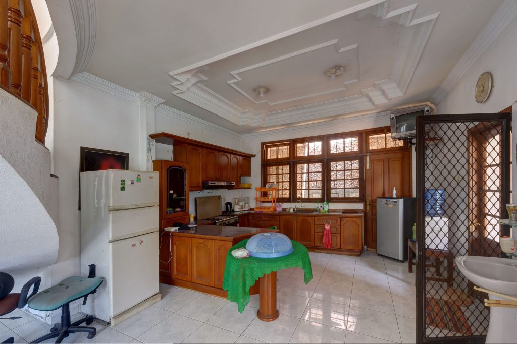 Shared kitchen for long-stay student accommodation in Yogyakarta
